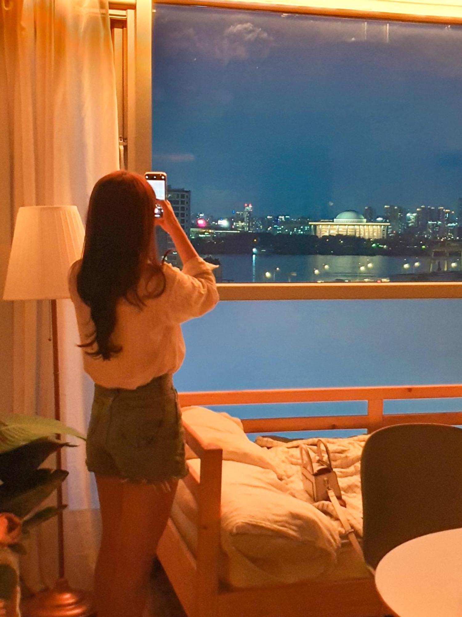 Apartment Fall In The View